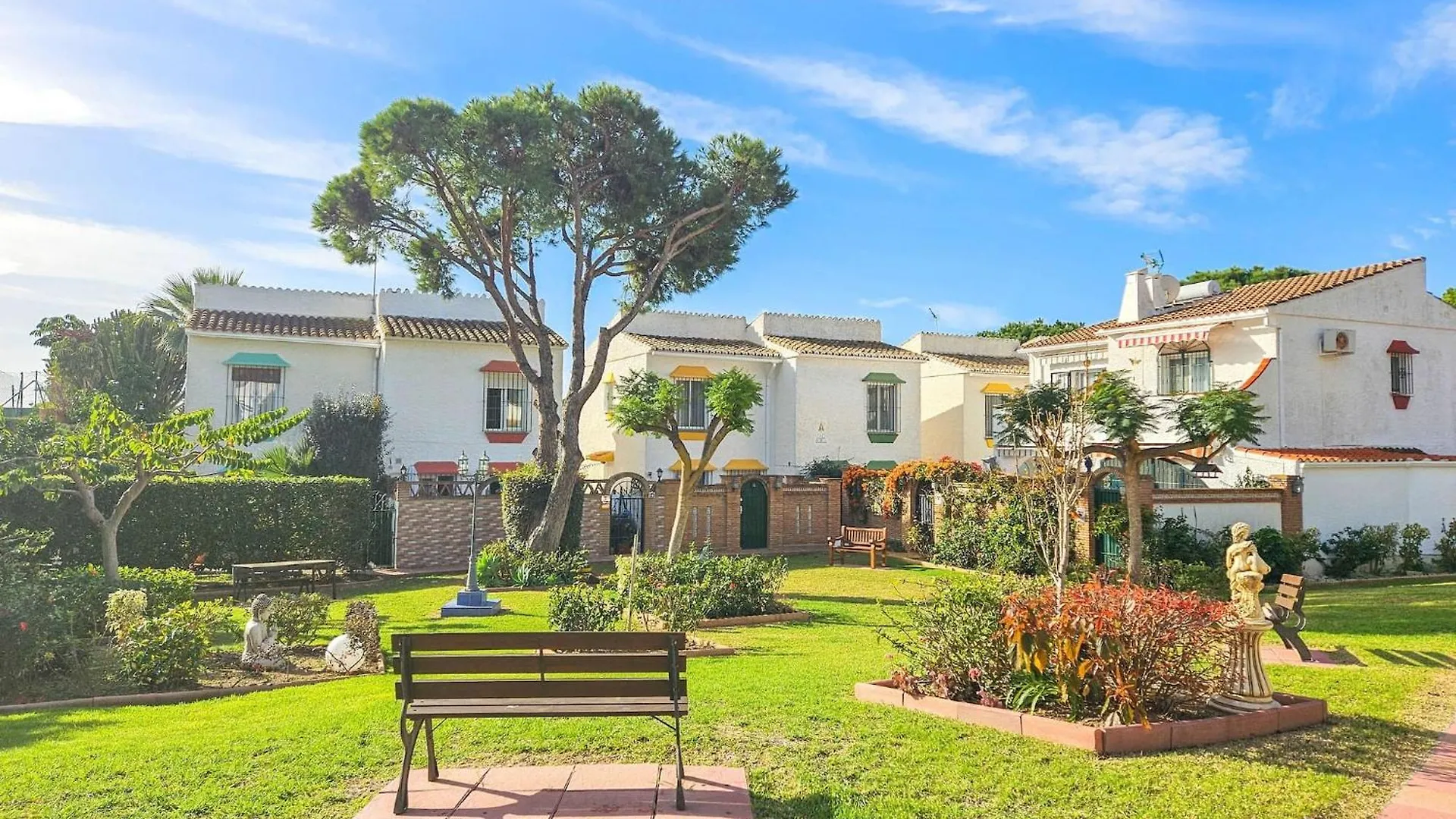 Two Bed House In Calahonda Just 1Km To The Beach MIJAS COSTA