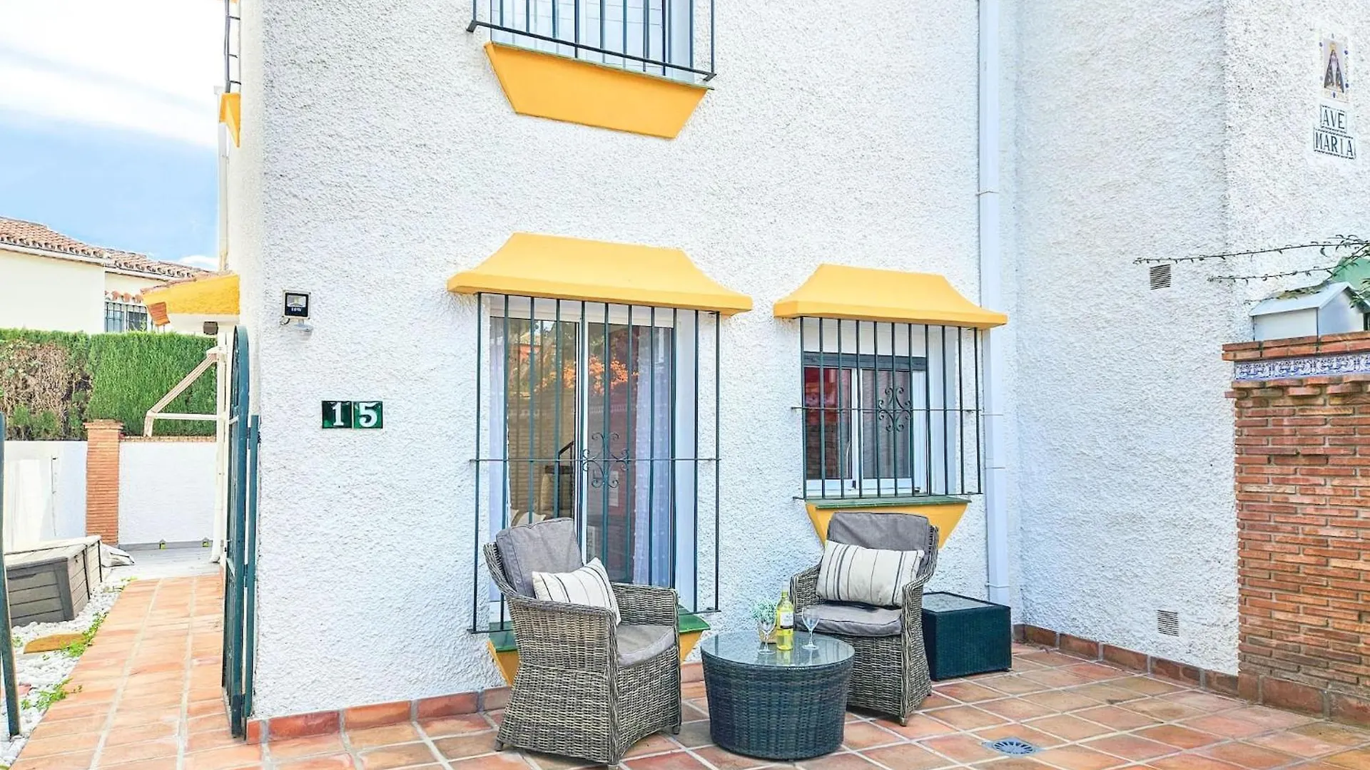 Two Bed House In Calahonda Just 1Km To The Beach MIJAS COSTA 0*,