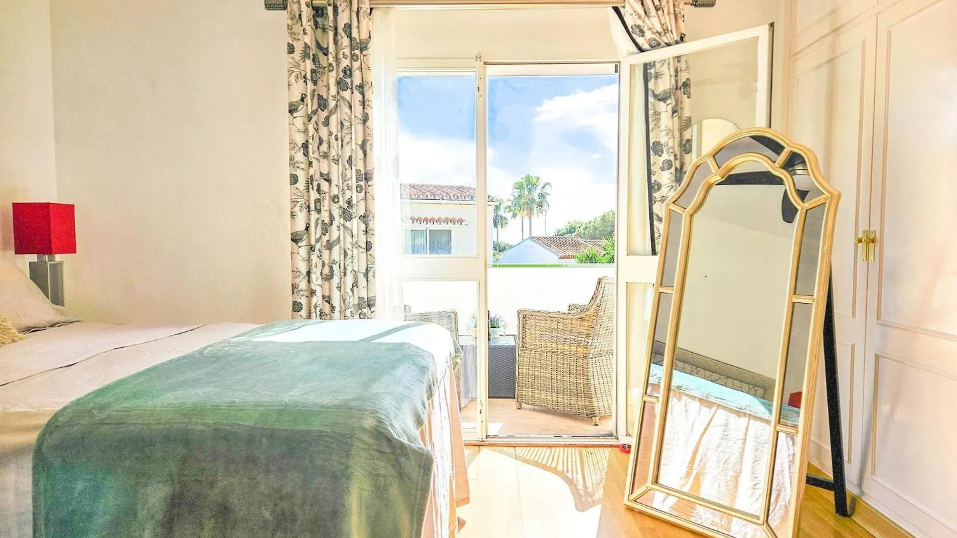 Holiday home Two Bed House In Calahonda Just 1Km To The Beach MIJAS COSTA