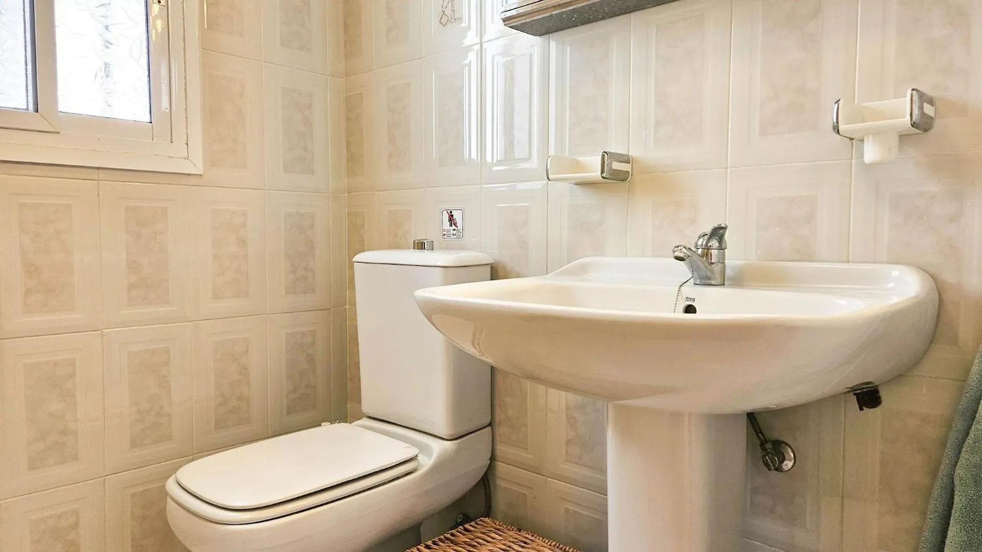 Two Bed House In Calahonda Just 1Km To The Beach MIJAS COSTA