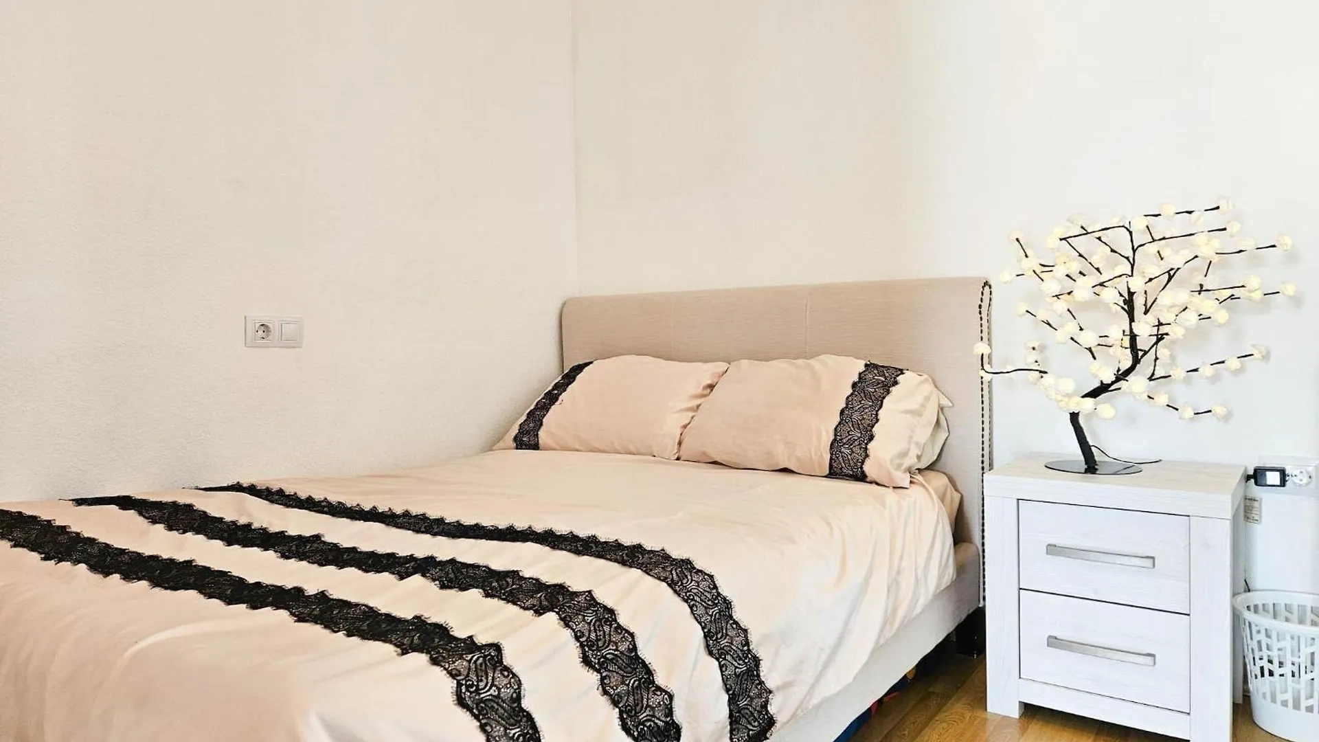 Two Bed House In Calahonda Just 1Km To The Beach MIJAS COSTA Holiday home