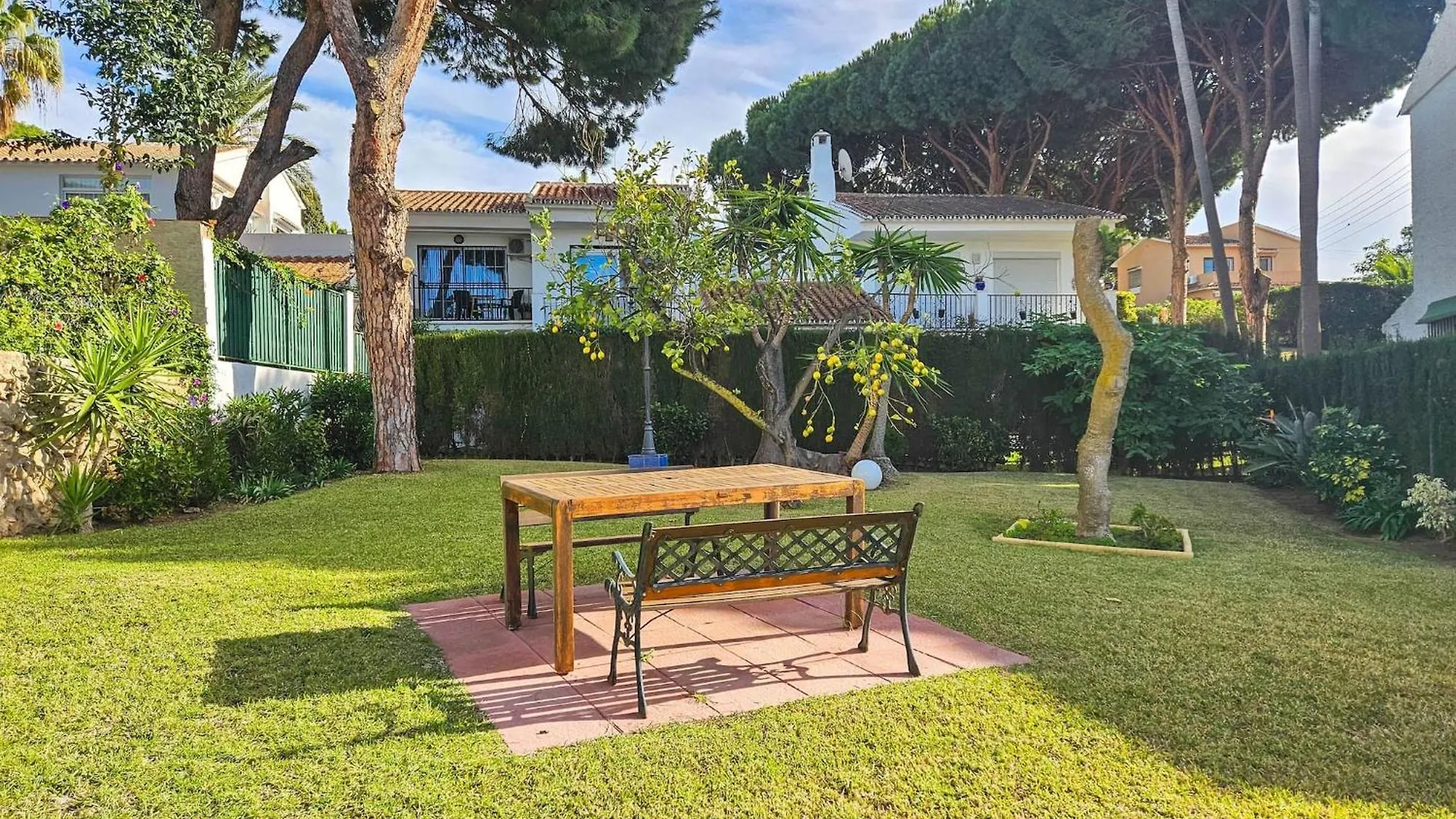 Holiday home Two Bed House In Calahonda Just 1Km To The Beach MIJAS COSTA