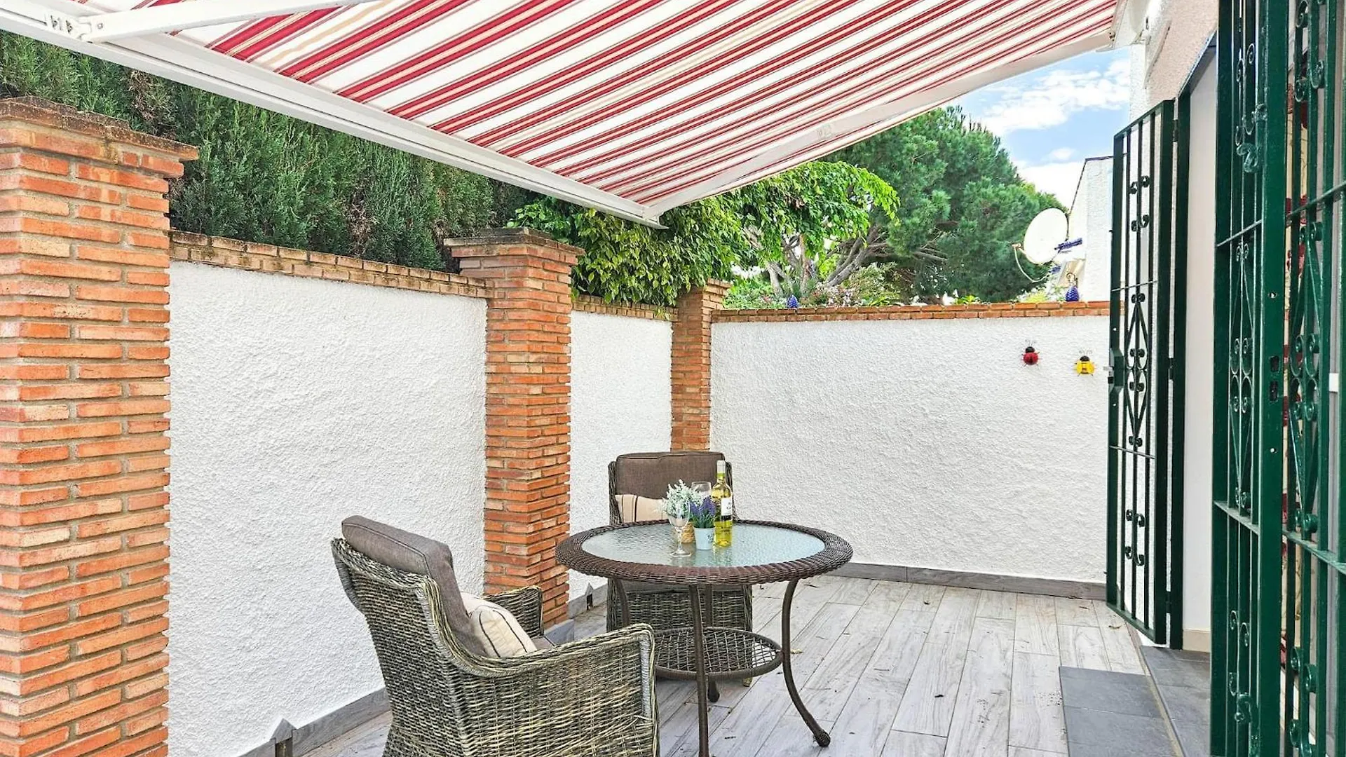 Two Bed House In Calahonda Just 1Km To The Beach MIJAS COSTA Holiday home